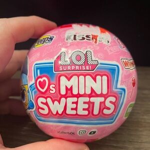 L.O.L. Surprise! Mini Sweets Pink Collectible